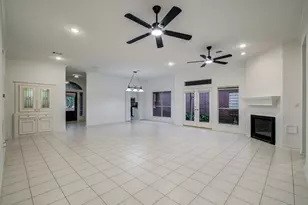 7203 W Hearthstone Green Dr, Houston, TX 77095 - Photo 11