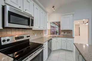 7203 W Hearthstone Green Dr, Houston, TX 77095 - Photo 7