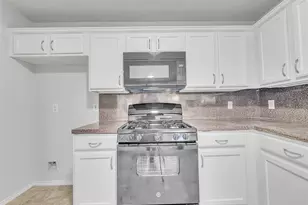 10623 Redwood Dr, Baytown, TX 77523 - Photo 15