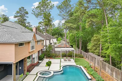 18 Woodmere Place, The Woodlands, TX 77381 - Photo 37
