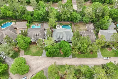 18 Woodmere Place, The Woodlands, TX 77381 - Photo 39