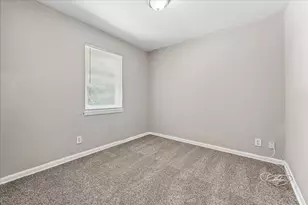 10846 Fairland Dr, Houston, TX 77051 - Photo 9