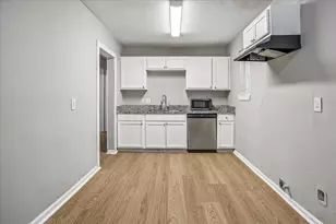 10846 Fairland Dr, Houston, TX 77051 - Photo 3