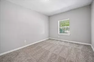 10846 Fairland Dr, Houston, TX 77051 - Photo 9