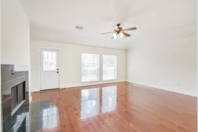 7 Heron Hollow Court, The Woodlands, TX 77382 - Photo 11