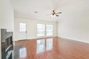 7 Heron Hollow Ct, The Woodlands, TX 77382 - Photo 11