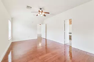 7 Heron Hollow Ct, The Woodlands, TX 77382 - Photo 5