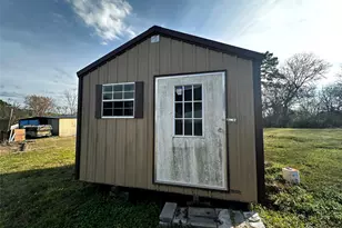 190 E Austin Ave, Onalaska, TX 77360 - Photo 17