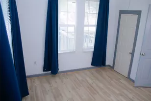 1310 4th St, Rosenberg, TX 77471 - Photo 9