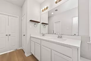 1701 Cindy Ln, Conroe, TX 77304 - Photo 11