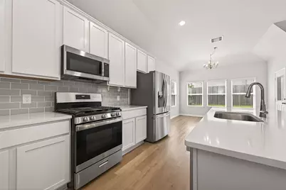 1701 Cindy Lane, Conroe, TX 77304 - Photo 5