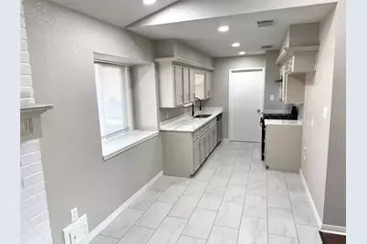 2906 Spring Creek Lane, Pearland, TX 77581 - Photo 9