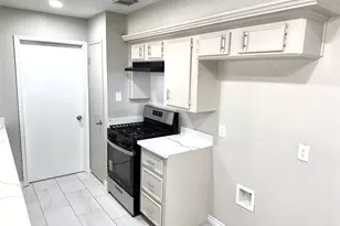 2906 Spring Creek Ln, Pearland, TX 77581 - Photo 11