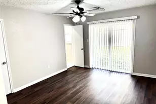 2906 Spring Creek Ln, Pearland, TX 77581 - Photo 13