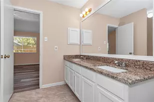 8235 Alabaster Dr, Houston, TX 77083 - Photo 31