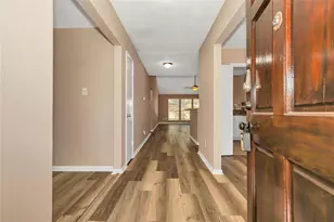 8235 Alabaster Dr, Houston, TX 77083 - Photo 5