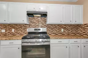 8235 Alabaster Dr, Houston, TX 77083 - Photo 17