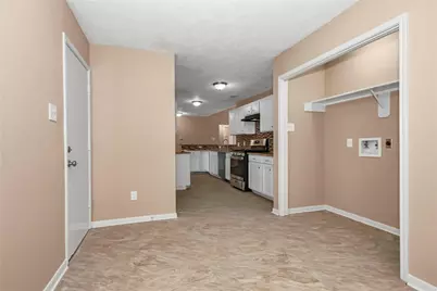 8235 Alabaster Drive, Houston, TX 77083 - Photo 19