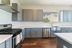 434 Yale Oaks Ln, Houston, TX 77091 - Photo 9