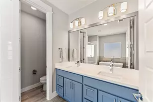 434 Yale Oaks Ln, Houston, TX 77091 - Photo 11