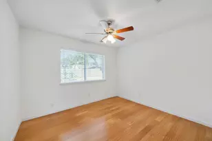 1223 Bramblebury Dr, Sugar Land, TX 77498 - Photo 27