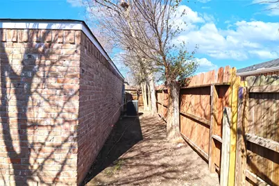 12420 Newbrook Drive, Houston, TX 77072 - Photo 23