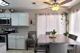 3015 Wood Hollow Dr, League City, TX 77573 - Photo 5
