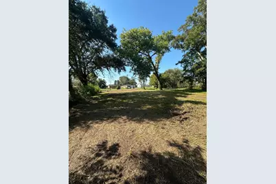 226 W Jackson Street, West Columbia, TX 77486 - Photo 3