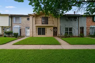 3936 Laura Leigh Dr, Friendswood, TX 77546 - Photo 1