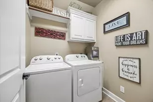 514 Pinehurst Dr, New Ulm, TX 78950 - Photo 23