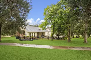 514 Pinehurst Dr, New Ulm, TX 78950 - Photo 27