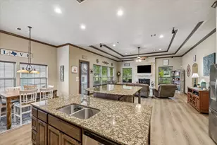 514 Pinehurst Dr, New Ulm, TX 78950 - Photo 5
