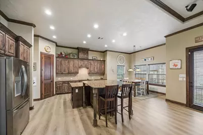 514 Pinehurst Drive, New Ulm, TX 78950 - Photo 15