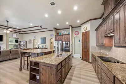 514 Pinehurst Drive, New Ulm, TX 78950 - Photo 7