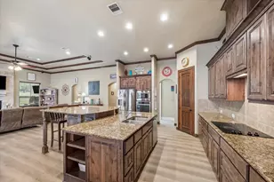 514 Pinehurst Dr, New Ulm, TX 78950 - Photo 7