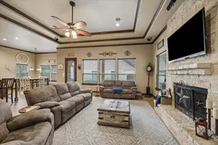 514 Pinehurst Dr, New Ulm, TX 78950 - Photo 9