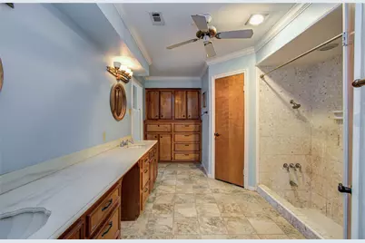 10915 Kitty Brook Drive, Houston, TX 77071 - Photo 17