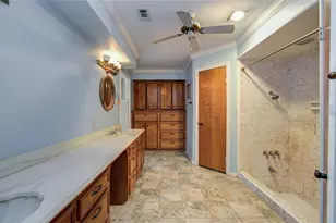 10915 Kitty Brook Dr, Houston, TX 77071 - Photo 17