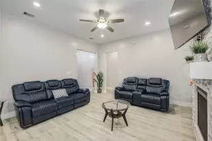 11707 Barwood Bend Dr, Houston, TX 77065 - Photo 33