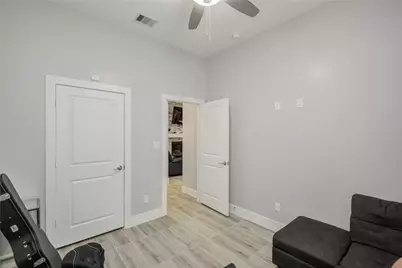 11707 Barwood Bend Drive, Houston, TX 77065 - Photo 17