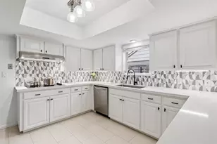 12574 Westerley Ln, Houston, TX 77077 - Photo 7