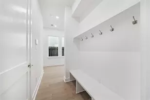 1321 Alexander St, Houston, TX 77008 - Photo 5