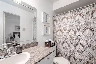 8003 Woodway Dr, Houston, TX 77063 - Photo 7