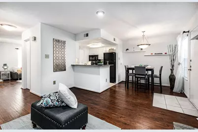 8003 Woodway Drive #10B, Houston, TX 77063 - Photo 1