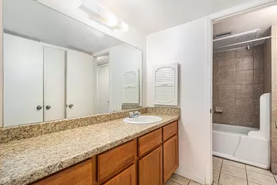 3045 Walnut Bend Lane #33, Houston, TX 77042 - Photo 11