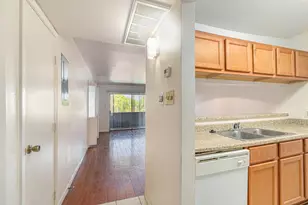 3045 Walnut Bend Ln, Houston, TX 77042 - Photo 7