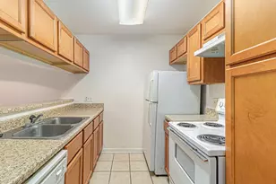 3045 Walnut Bend Ln, Houston, TX 77042 - Photo 9