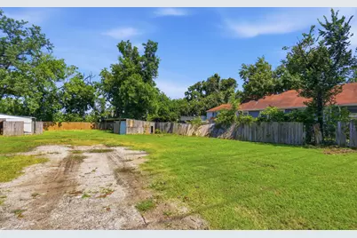 6803 Donlen Street, Houston, TX 77022 - Photo 21