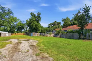 6803 Donlen St, Houston, TX 77022 - Photo 21
