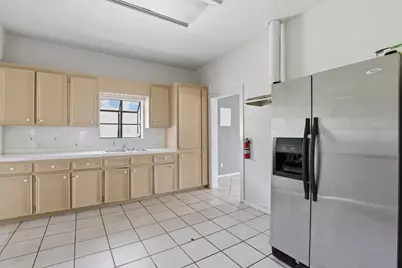 6803 Donlen Street, Houston, TX 77022 - Photo 11